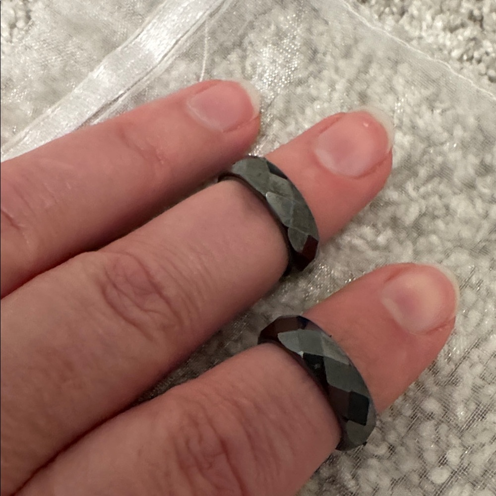 Magnetic Faceted Lodestone Rings - Picture 2 of 2